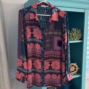 Rose & Olive Pink and Blue Patterned Button Down Shirt Large